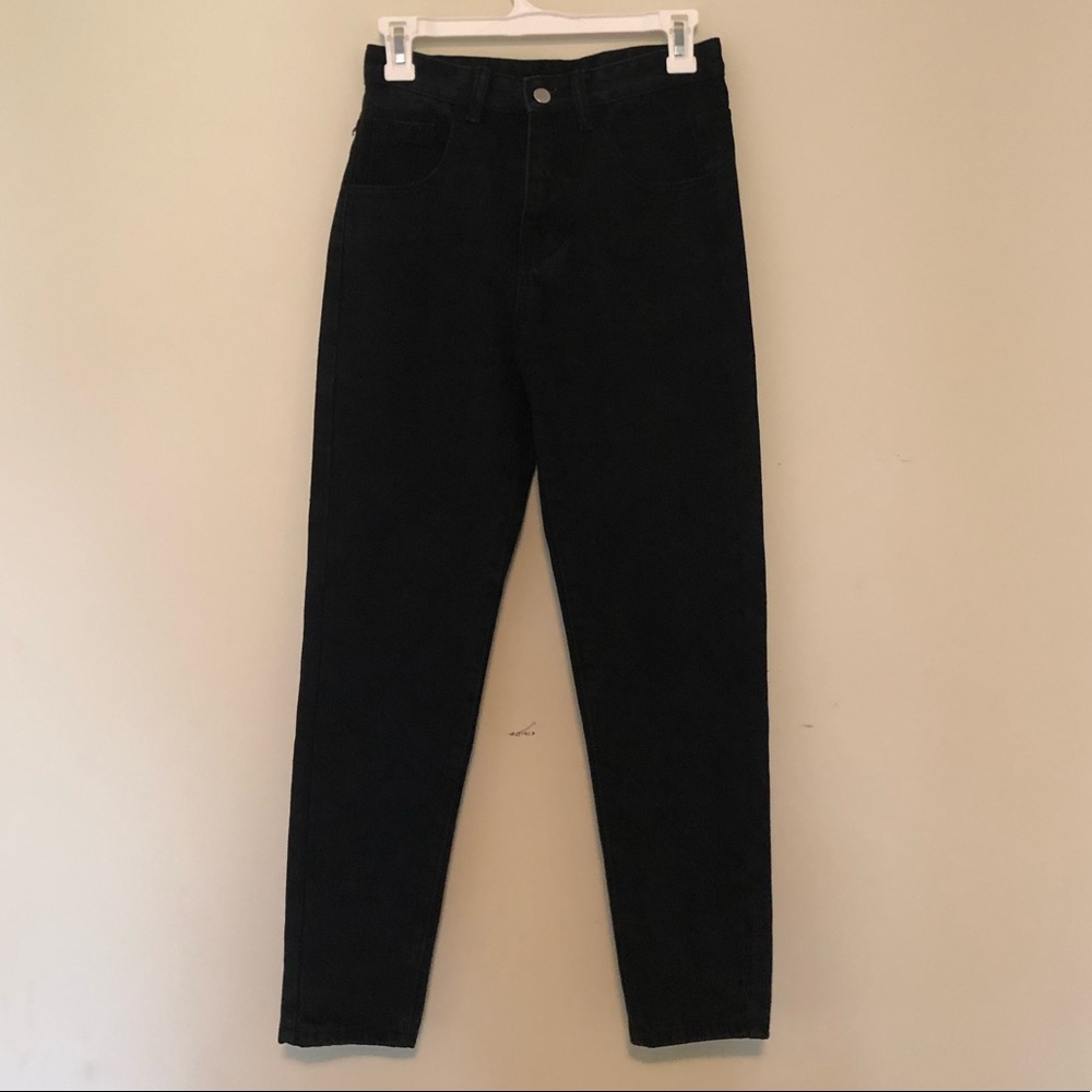 🔴SOLD🔴 Black Mom Jeans
